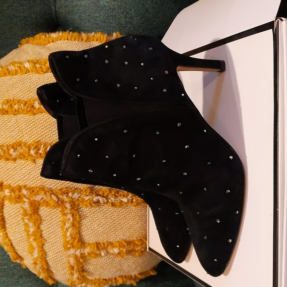 Gorgeous Black Embellished Suede Boots - Picture 3 of 5